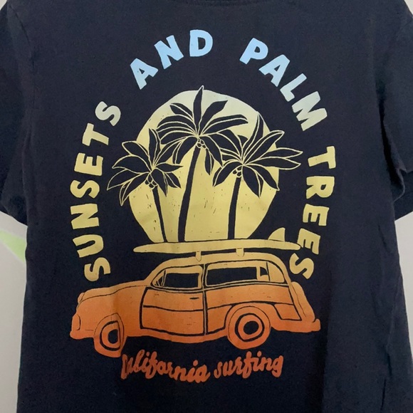 H&M graphic tee - Picture 2 of 4